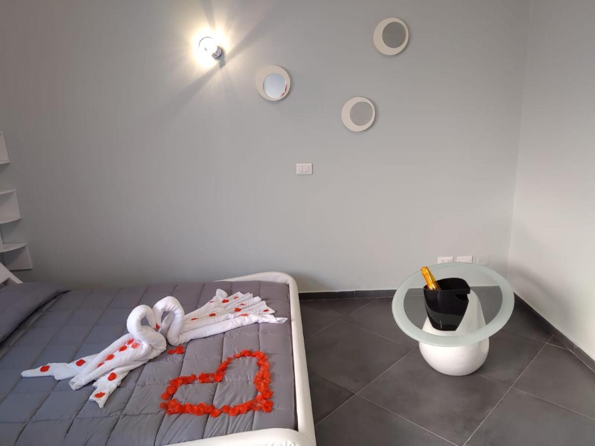Amos Port-Suite Civitavecchia Exteriér fotografie
