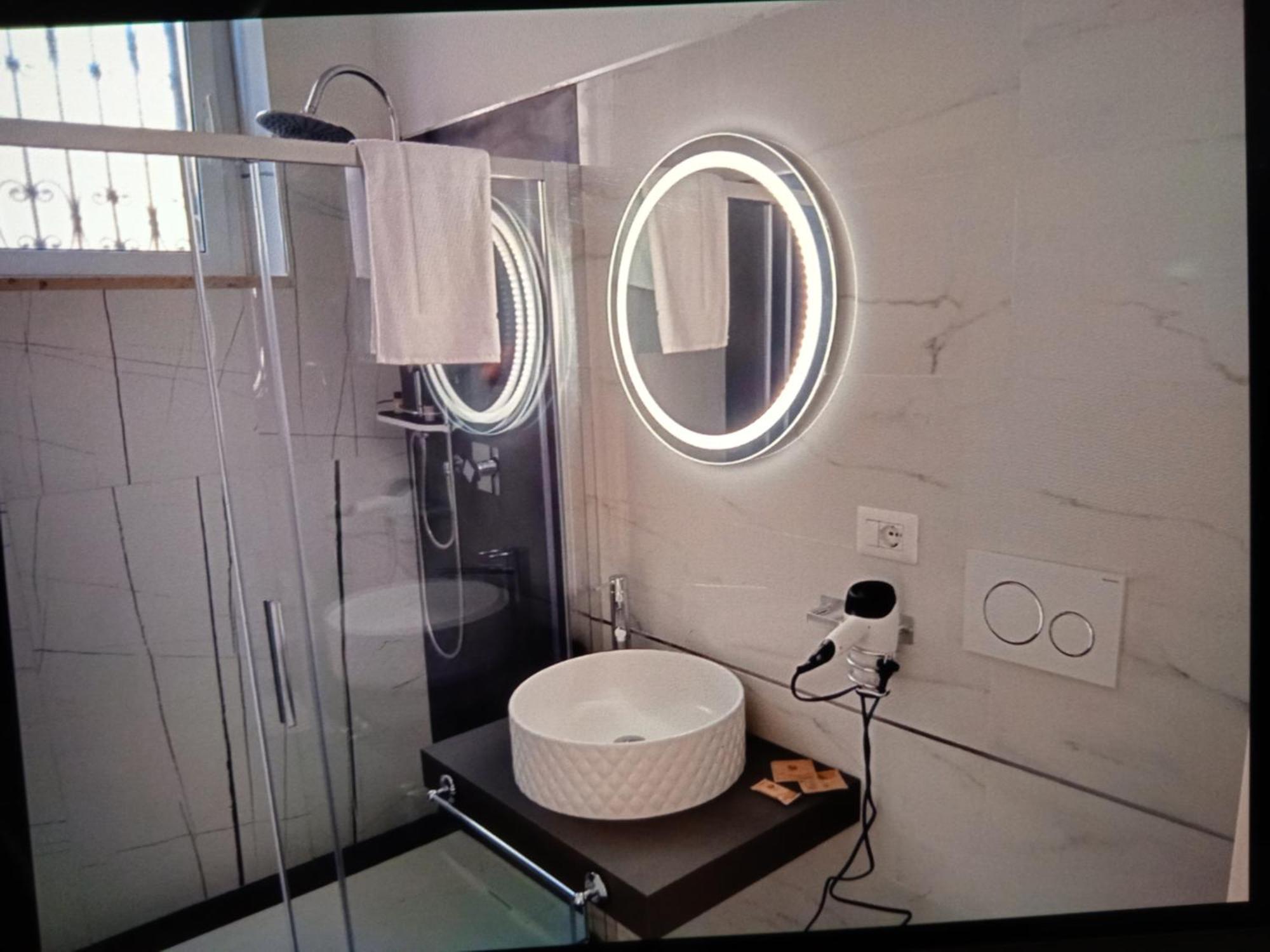 Amos Port-Suite Civitavecchia Pokoj fotografie